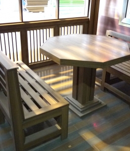 wood plastic table